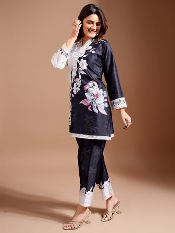 Abstract Black and white Floral Loungewear Set